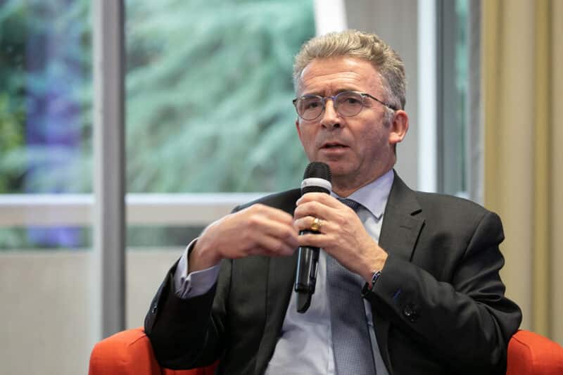 Réarmement français - Christophe Gomart